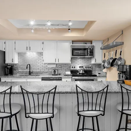 Creekside Condos #7 By Summit County Mountain Retreats